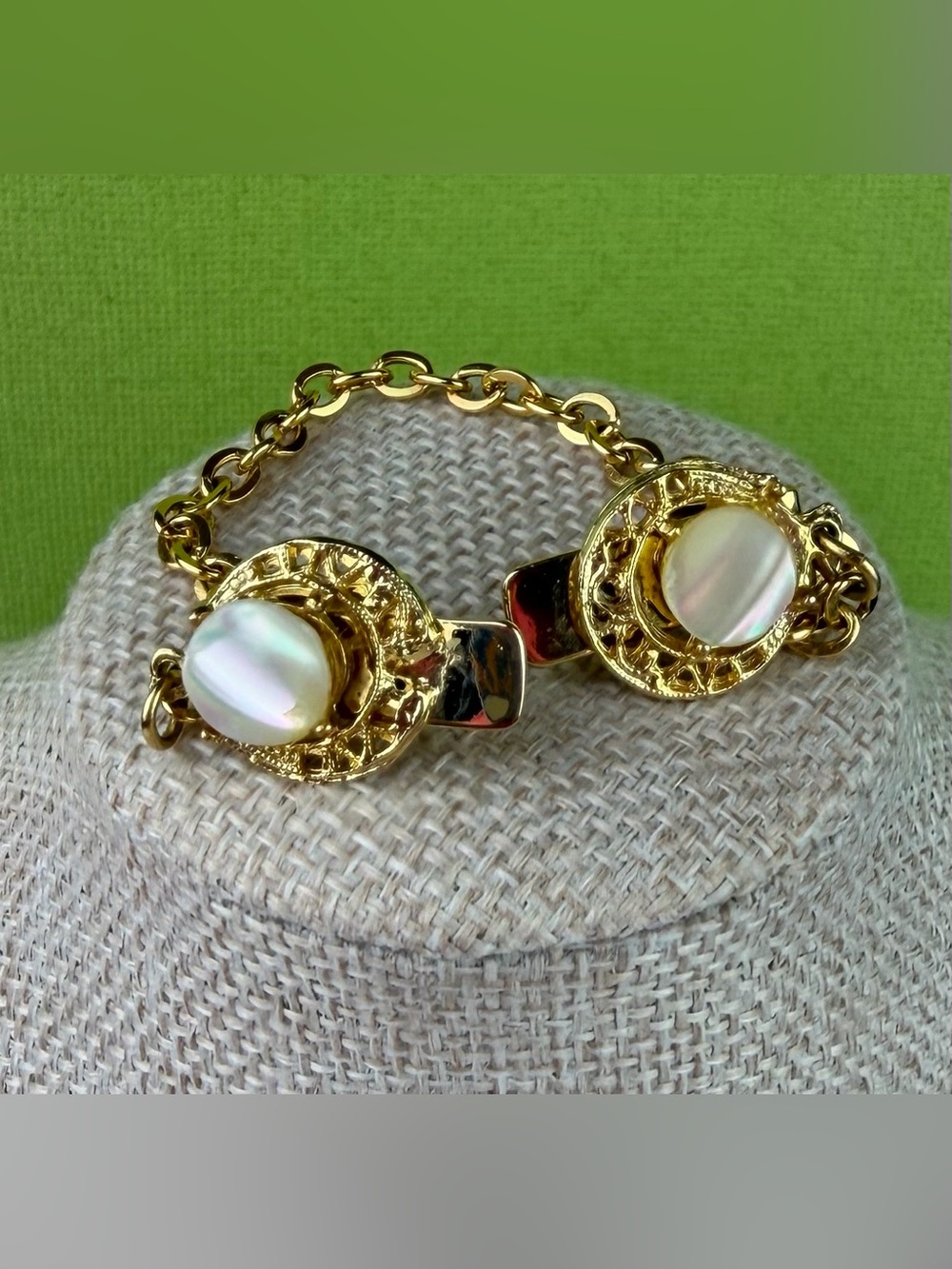 Vintage 1950s Faux Pearl Sweater Clip Gold Tone Filigree Cardigan Guard 6.25”